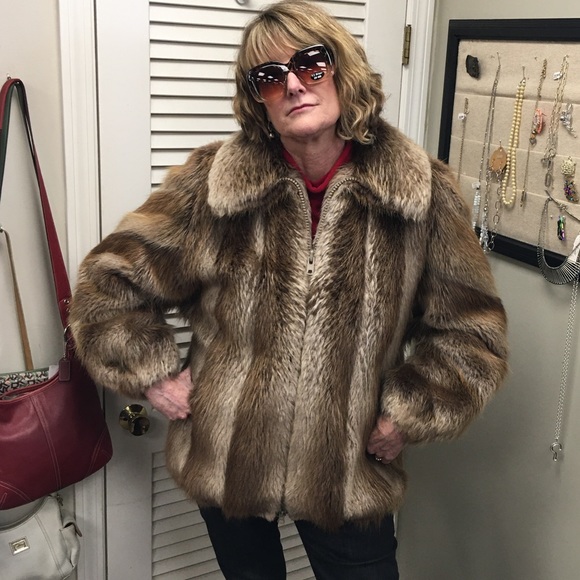 Beaver Fur Jacket - Picture 3 of 7